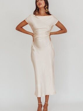 Selfie Leslie- Loveland Cap Sleeve Cowl Back Midi Dress Oyster